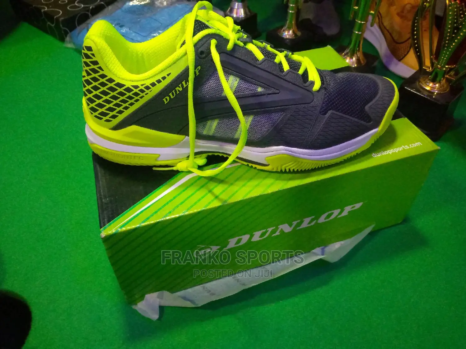 Dunlop Canvas