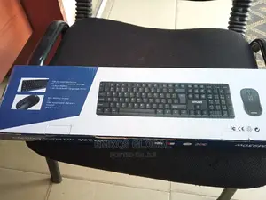 Photo - Smaat Wireless Keyboard and Optical Mouse.