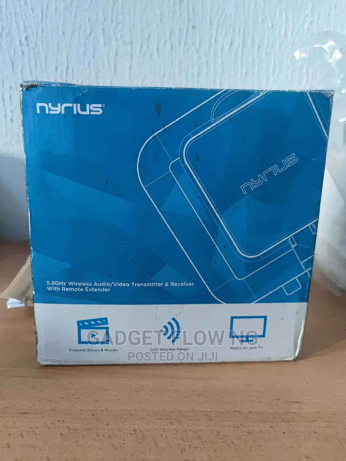 Nyrius Wireless Audio/Video Transmitter
