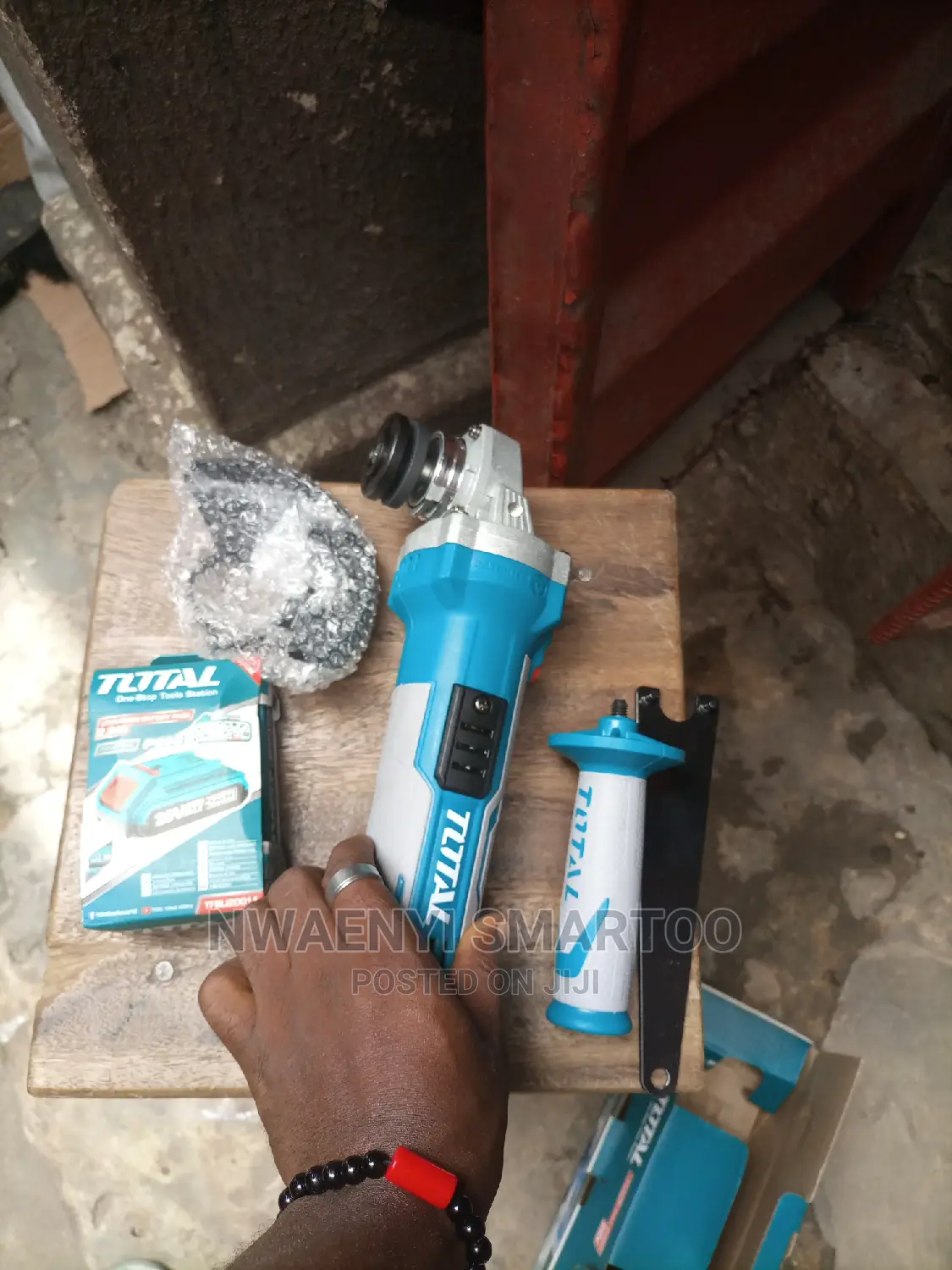 Battery Grinding Machine