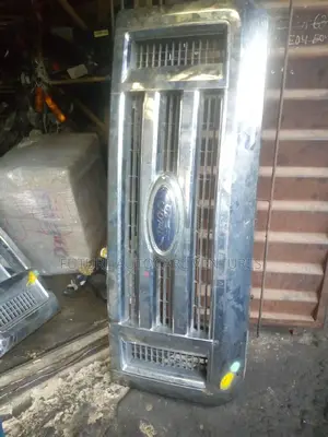 2012 E_350 Front Grill (Ford Express)