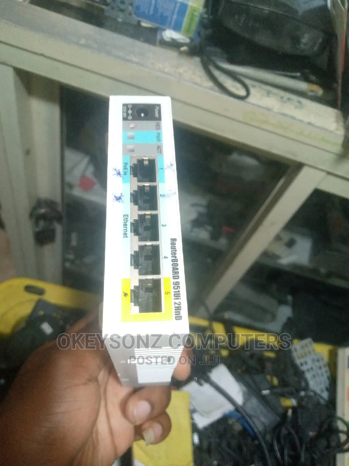 Mikrotik Router Board Rb951ui-2hnd