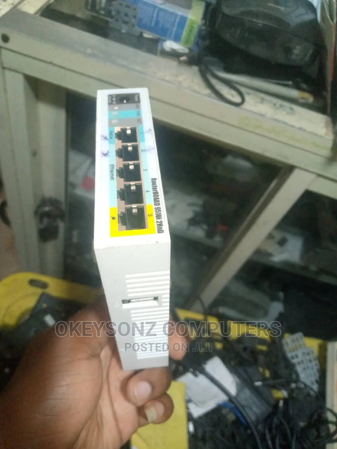 Mikrotik Router Board Rb951ui-2hnd