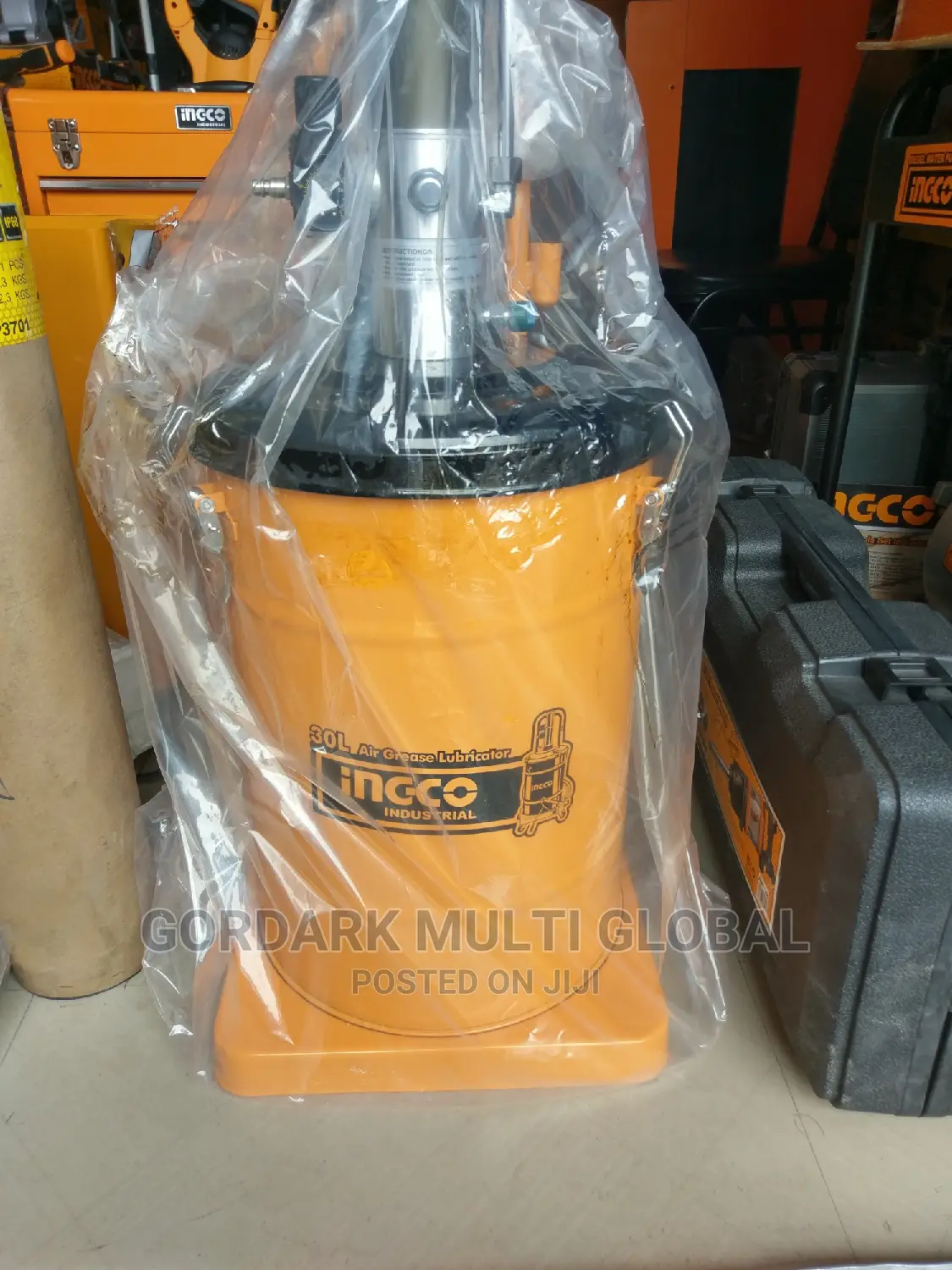 Air Grease Bucket