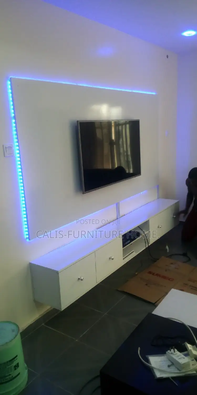 8ft X 8ft TV Stand