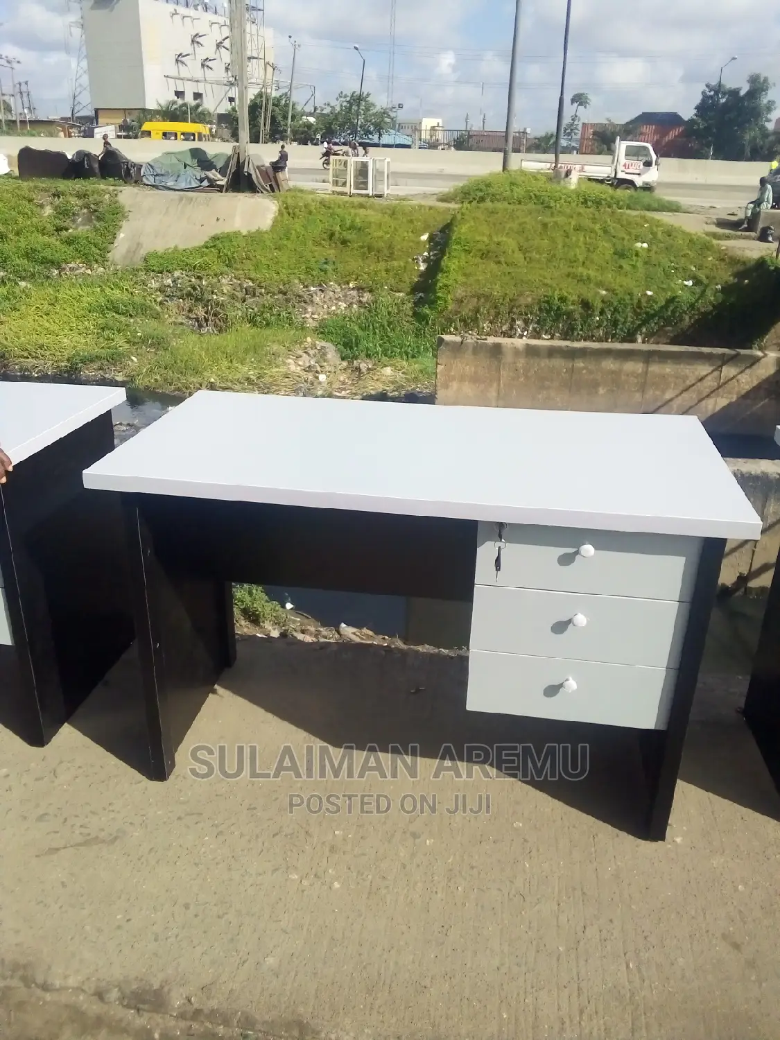 Office Table With Drawer