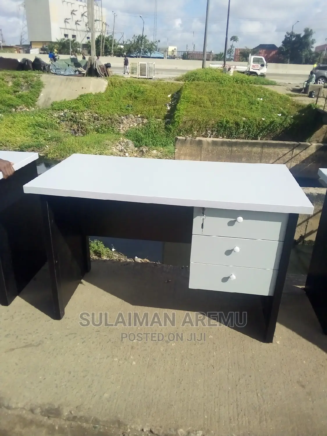 Office Table With Drawer