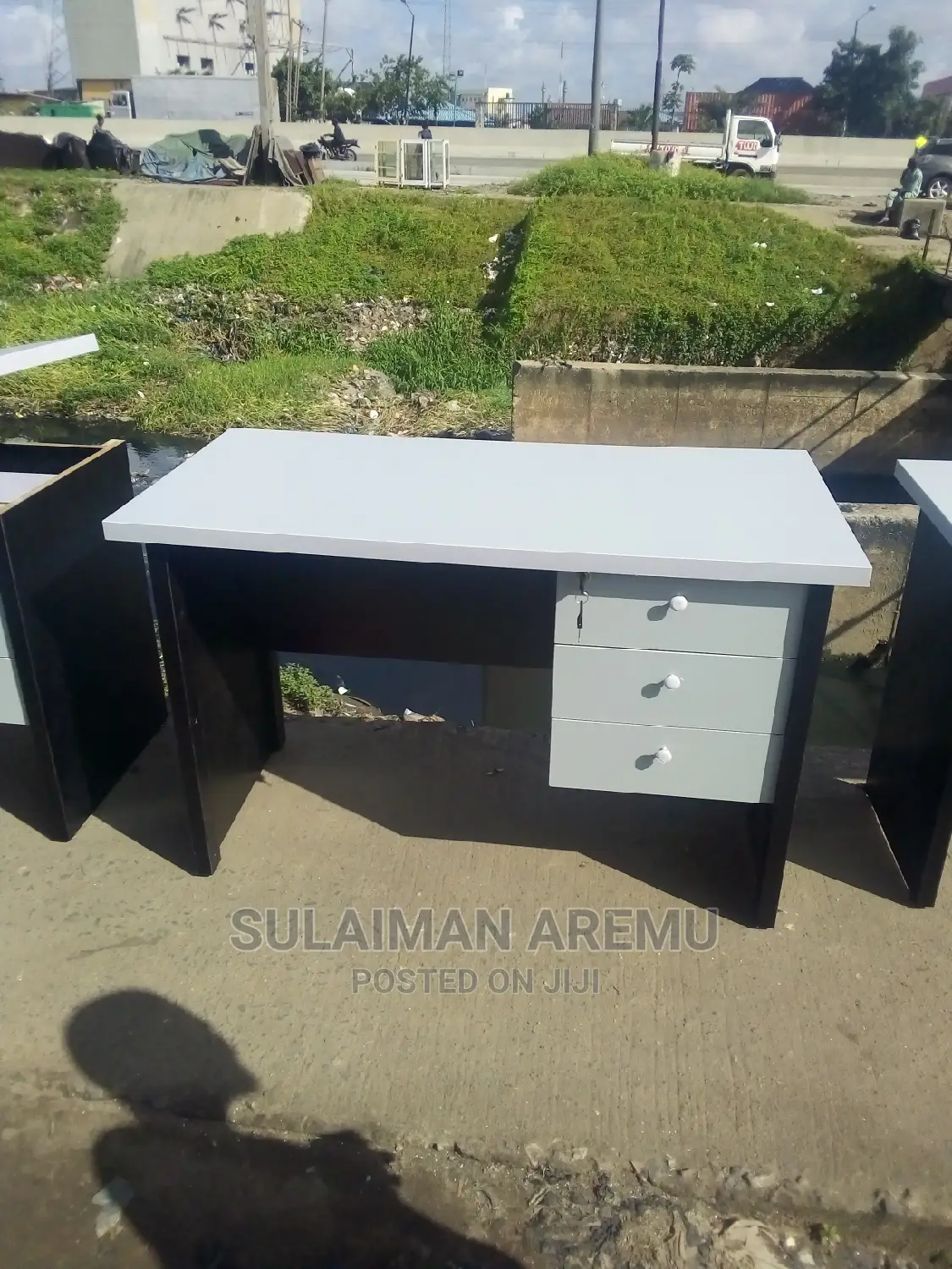 Office Table With Drawer