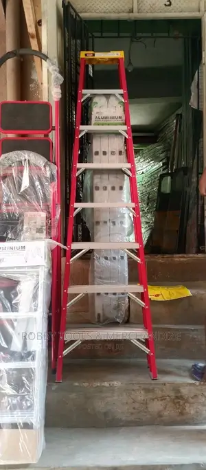 8 Steps Fibreglass Single Ladder