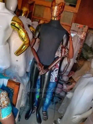 Full Body Male Mannequins With Wooden Hands And Fabric Body
