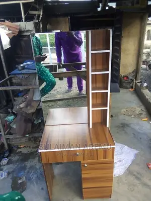 Homes Dressed Mirror