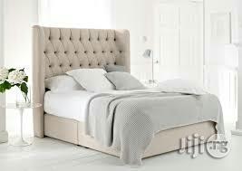 Divan Bed With Tufted Headboard 4.5ft X 6ft