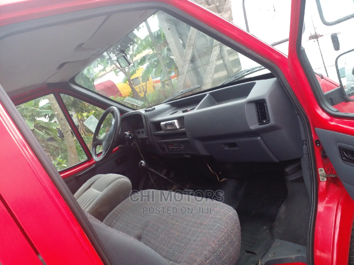 Ford Transit 2002 Red