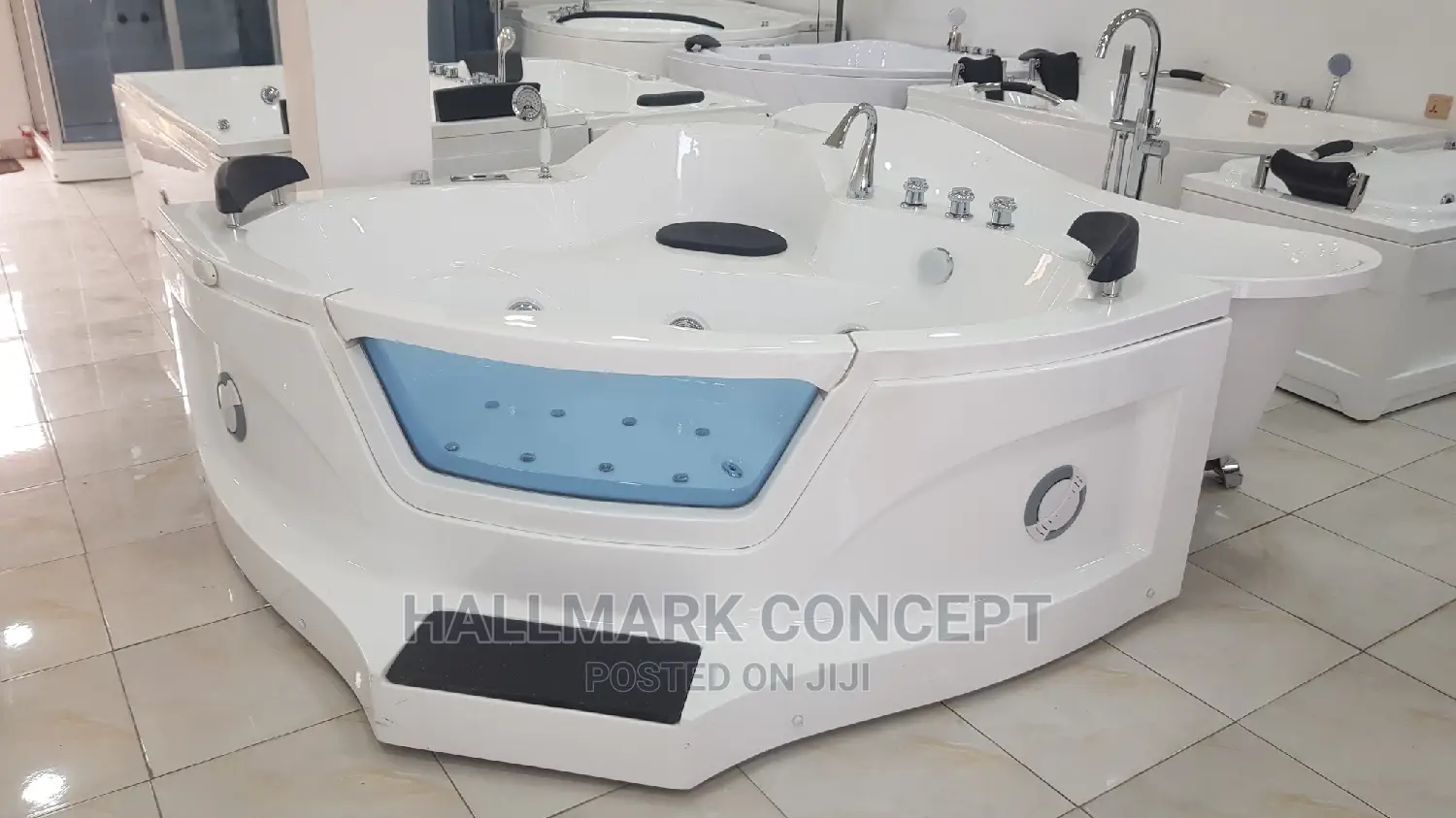 Double Jacuzzi With Massage