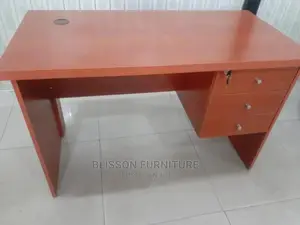 New 4ft Table