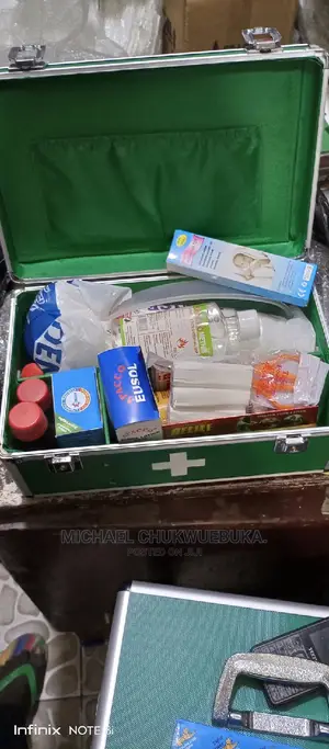 First Aid With Complete Kitting