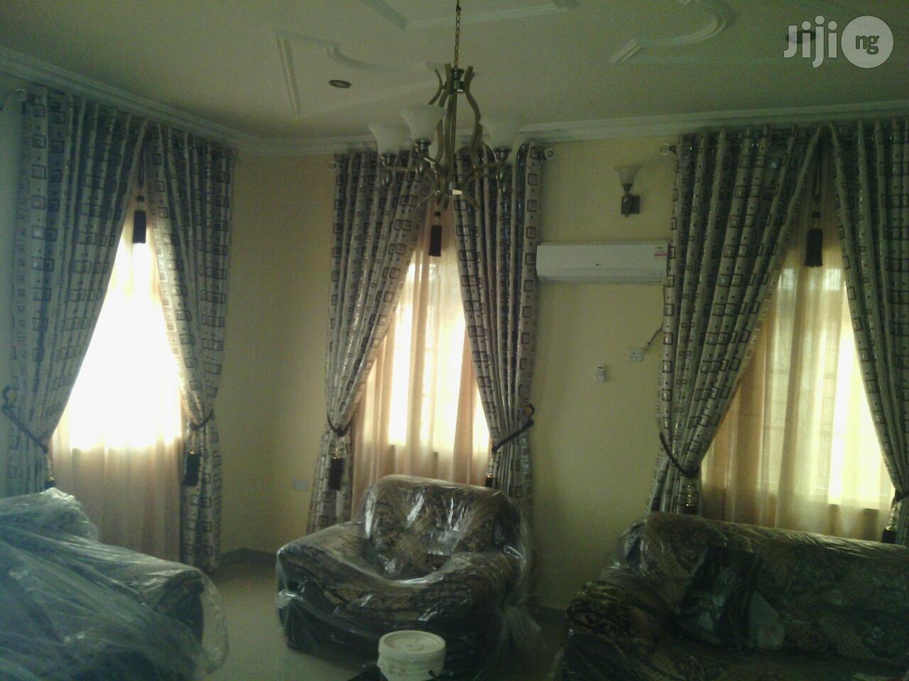 Home Curtain Interior