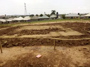 For Sale: 5bedroom Duplex Estate Plot in Voice of Nigeria