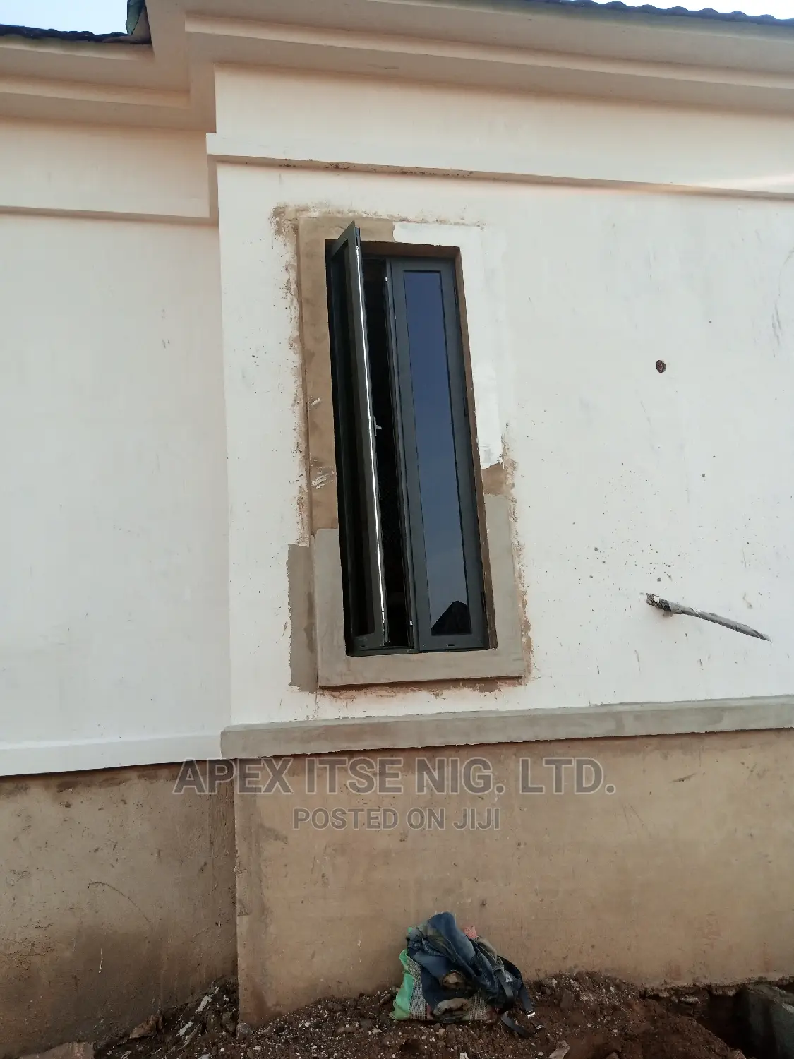 EBM Double Lock Handle Window