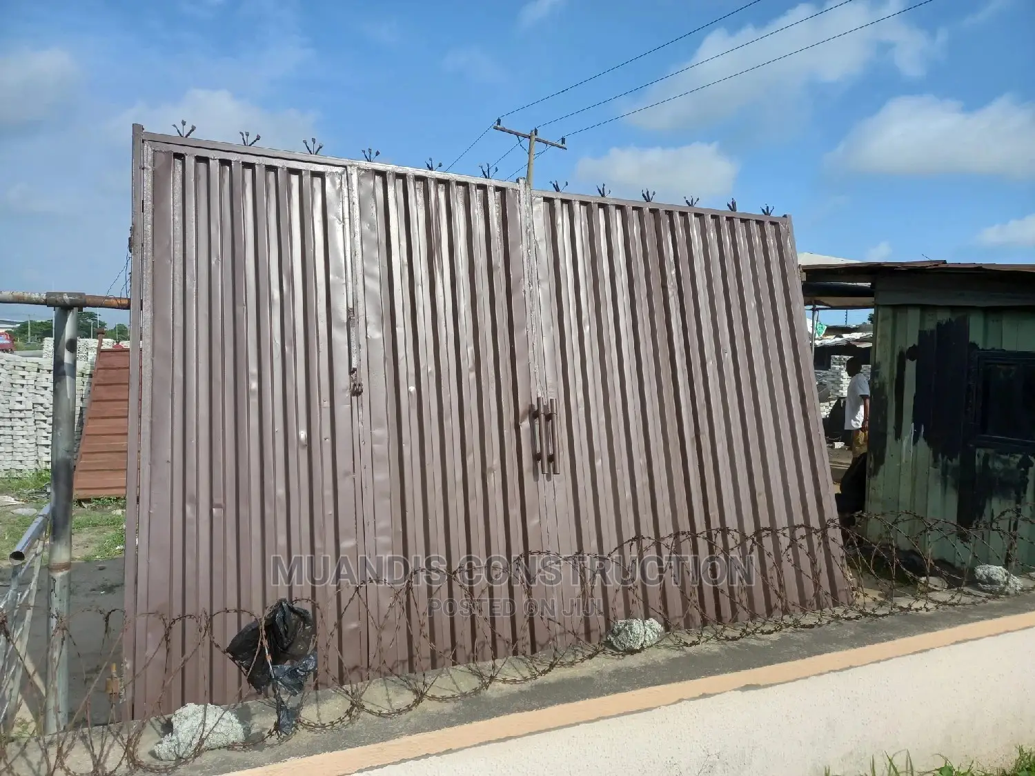 Corrugated Gates