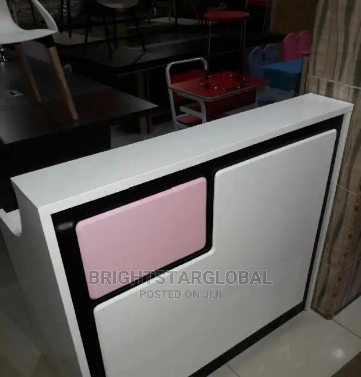 Standard Quality Reception Table