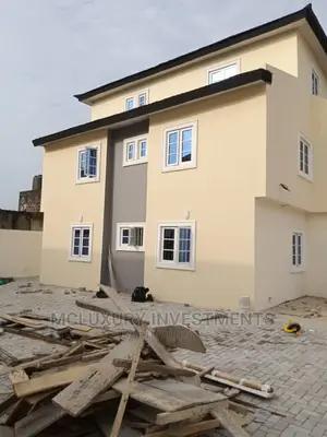 3bdrm Block of Flats in Ologolo Lekki for rent