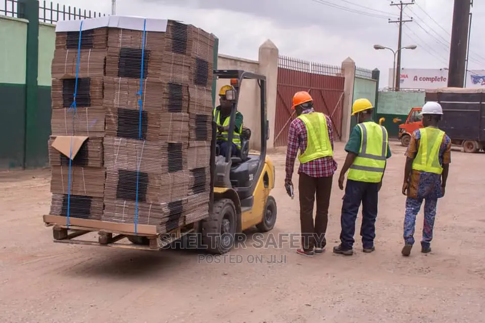 Forklift Operation, Maintenance Safety Training