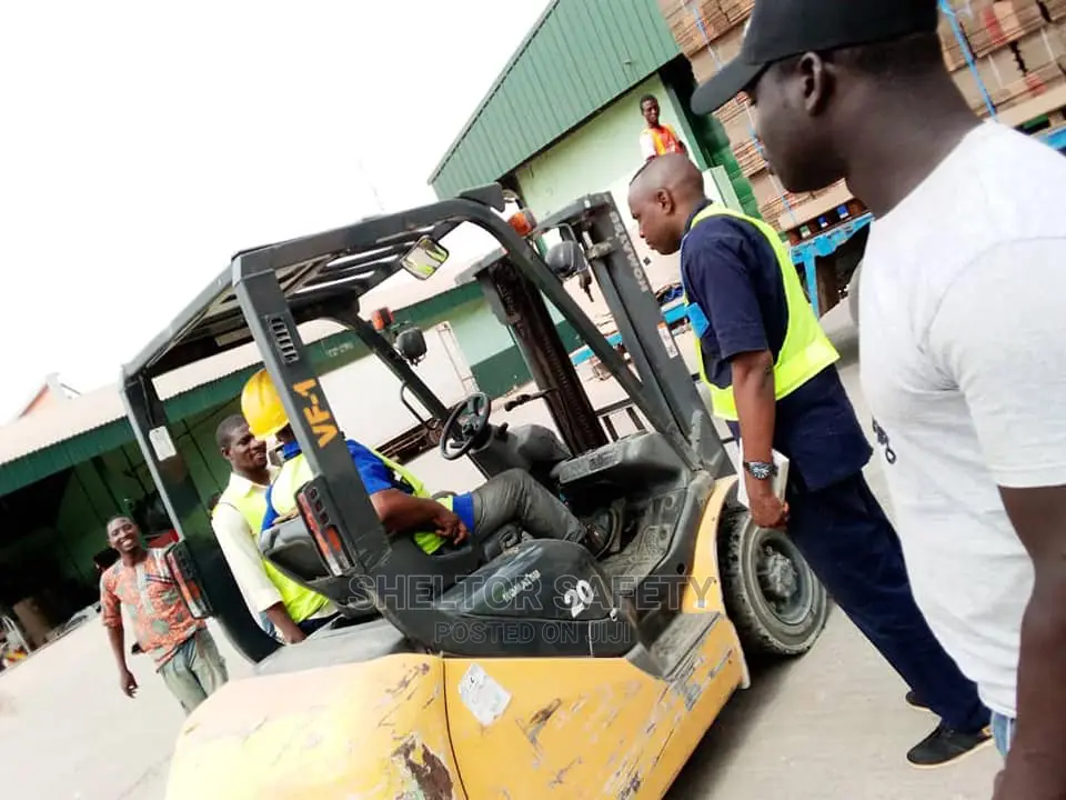 Forklift Operation, Maintenance Safety Training
