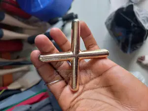 Metal Gold Rest