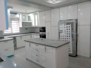 We Build Luxury Kitchens