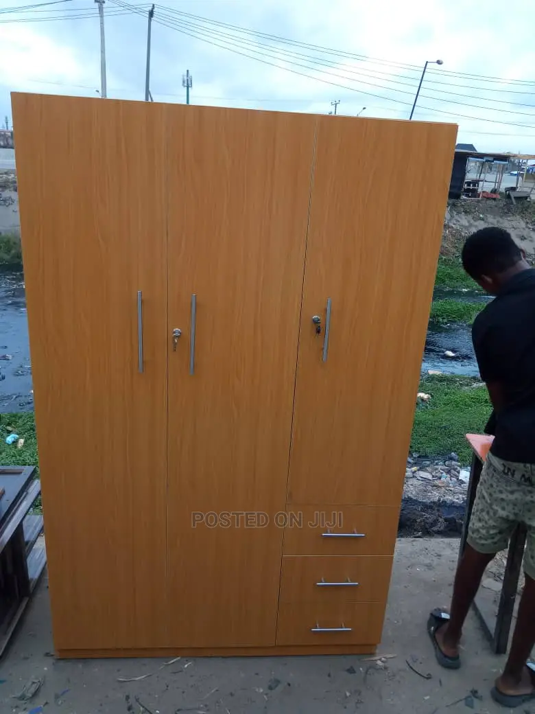4 by 6 Fit Wardrobe