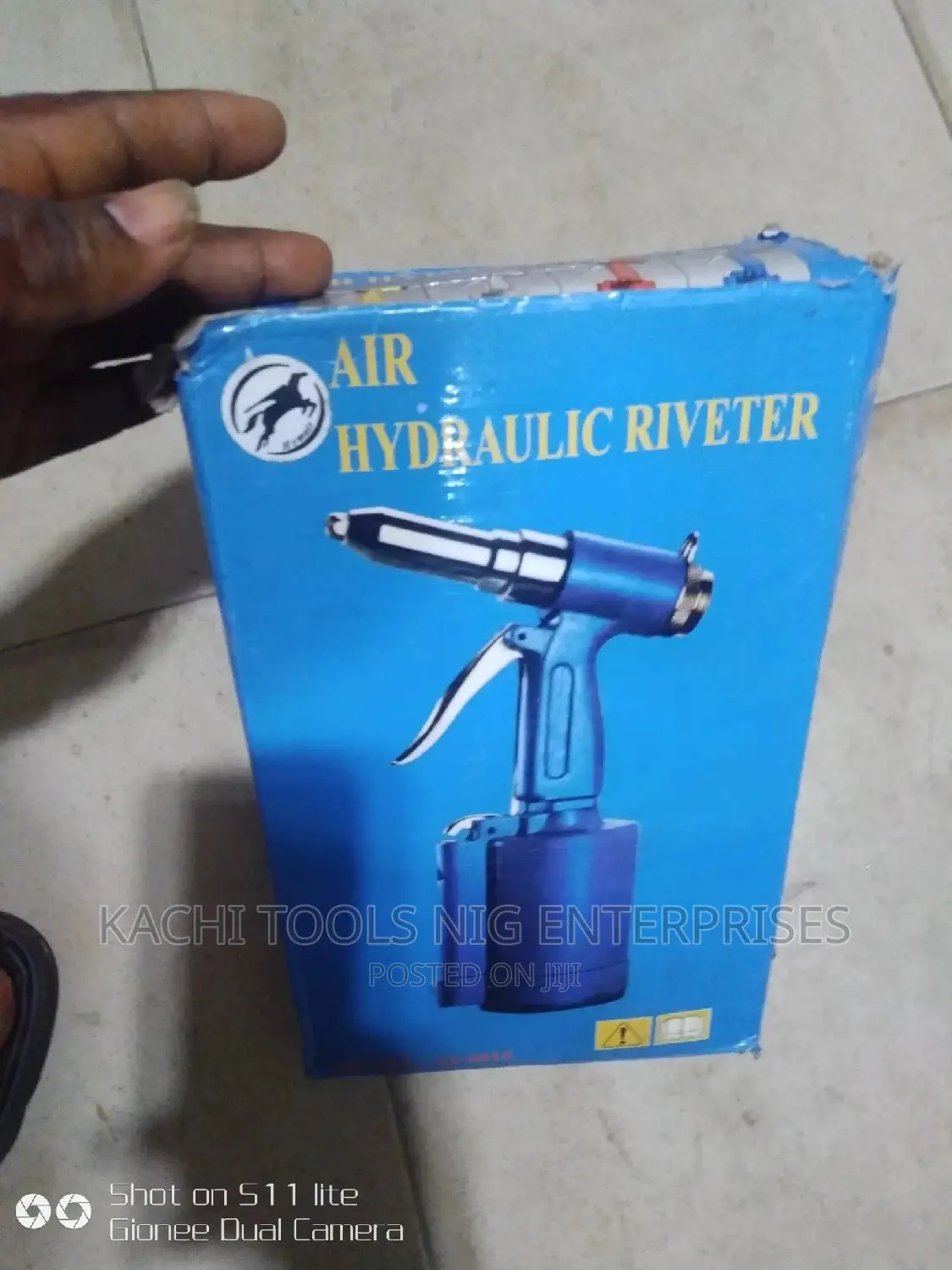 Air Hydraulic Rivets Machine