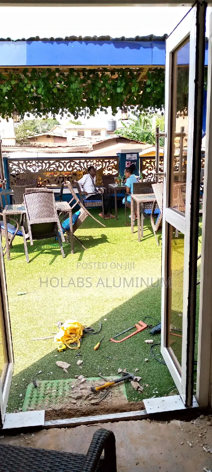 Aluminum Swingdoor