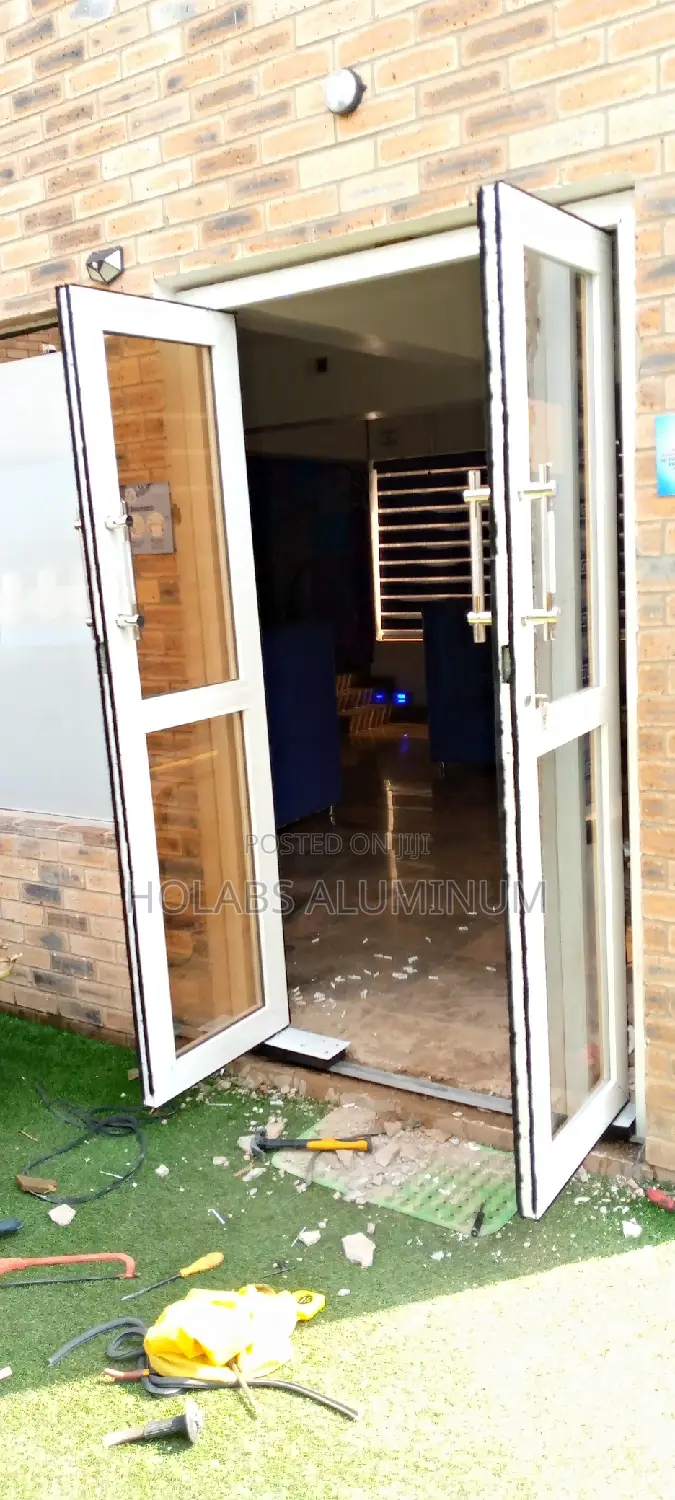 Aluminum Swingdoor