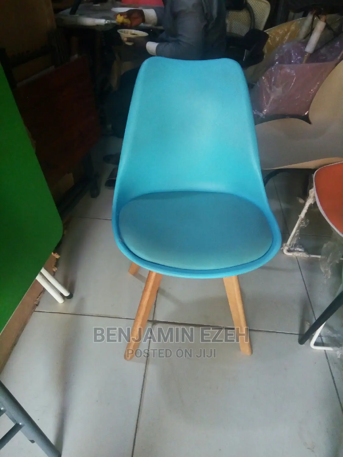 Model Plastic Chair