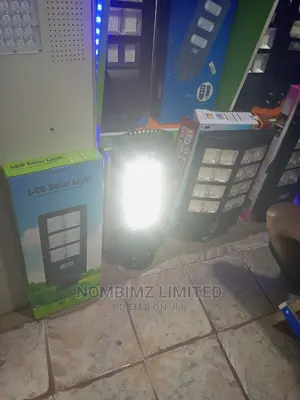 LAYTON All in One Solar Street Light