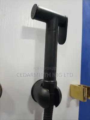 Black Bumbum Wash ( Hand Sprayer )