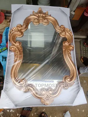 Royal Mirror