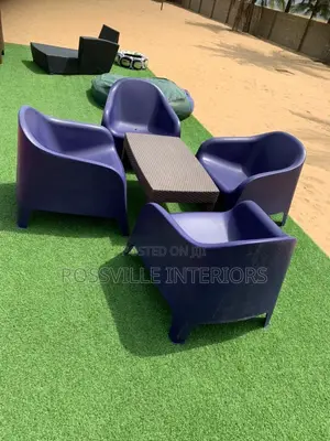 Solo Plastics Chairs / Sun Loungers