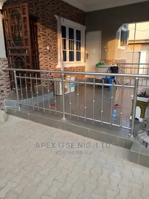 I-I Vertical Railings