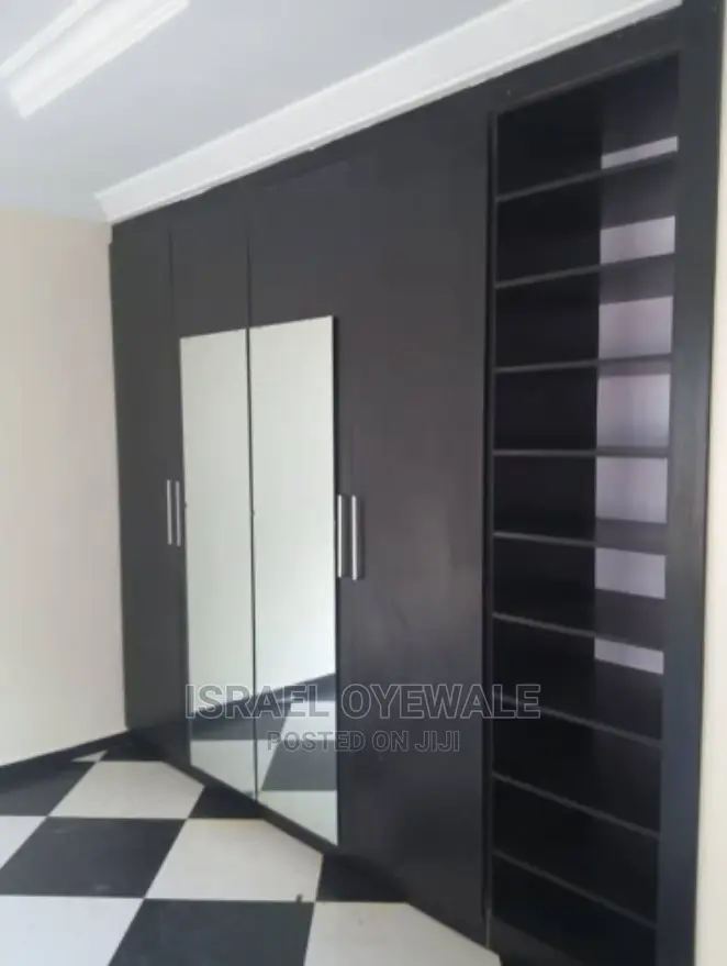 Durable Wardrobe for Sale