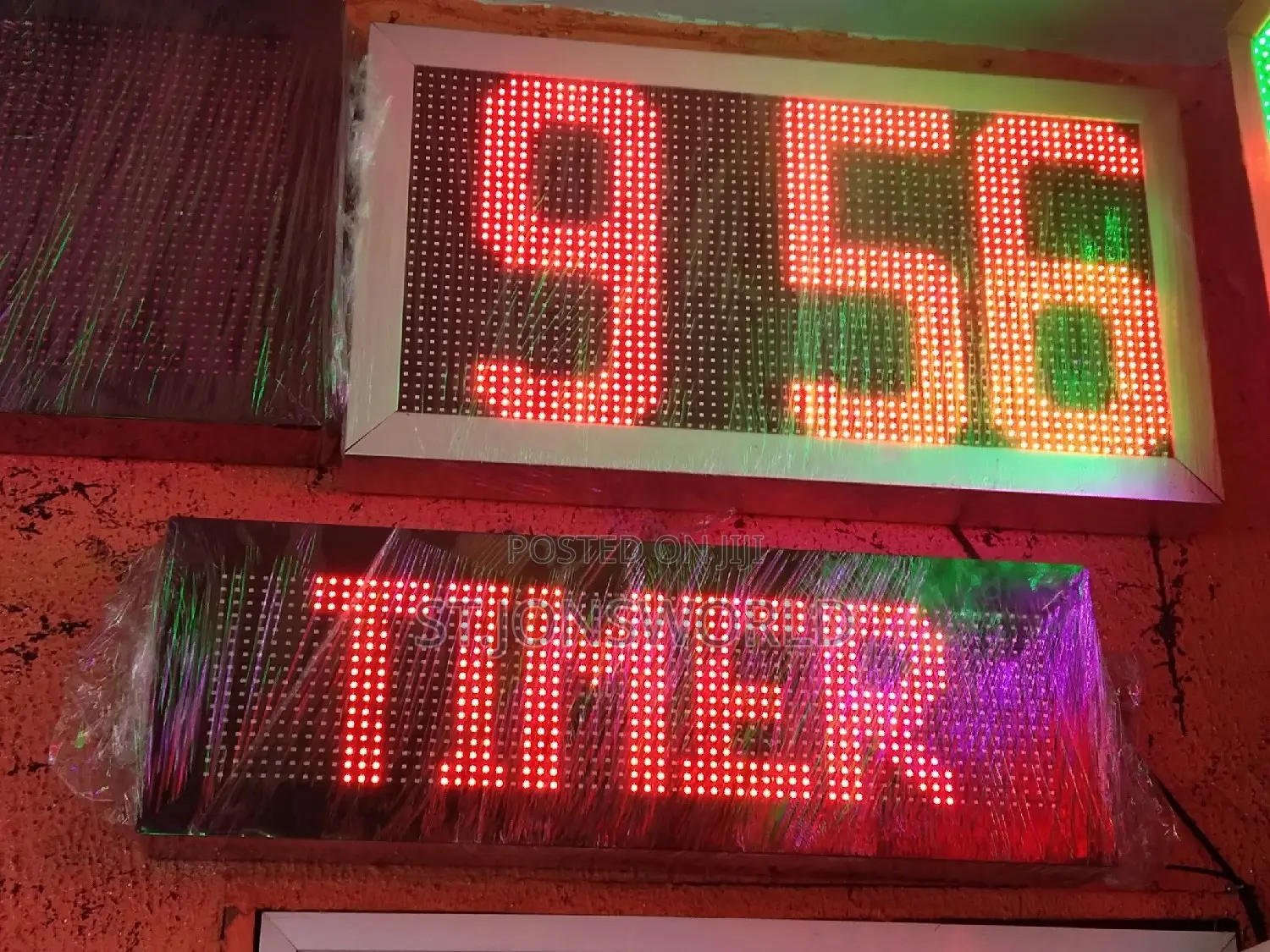 Big Digital Clock
