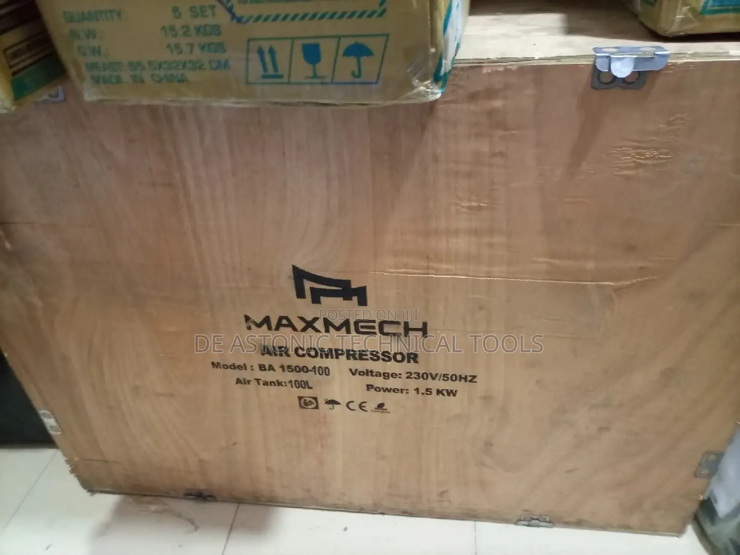 100L Maxmech Air Compressor