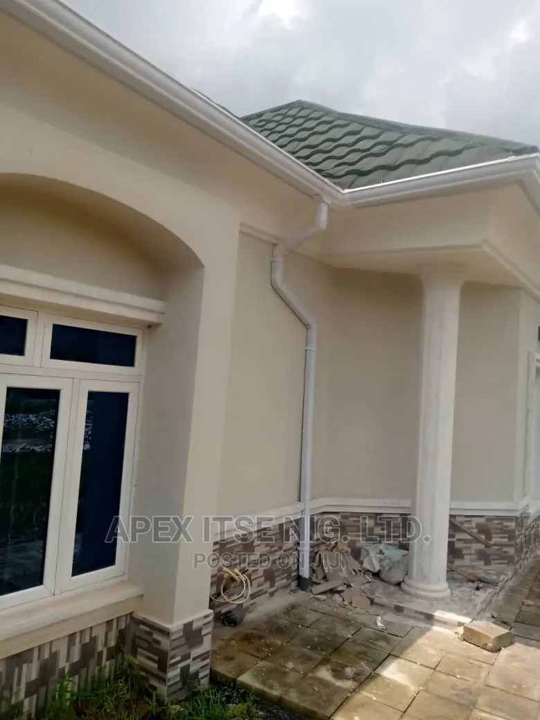 White Roof Gutter