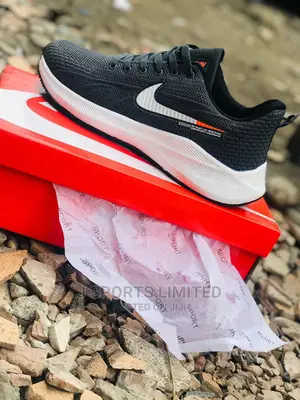 Nike Canvas