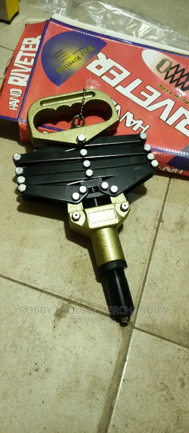 Hand Riveter