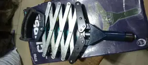Clipse Hand Riveter