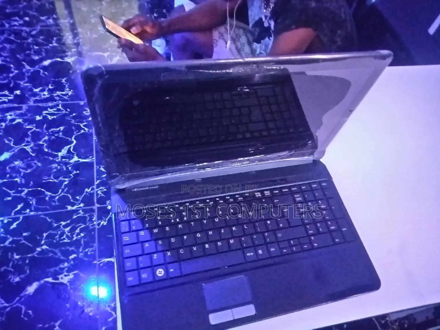 New Laptop Fujitsu 4GB Intel Core I3 SSD 500GB
