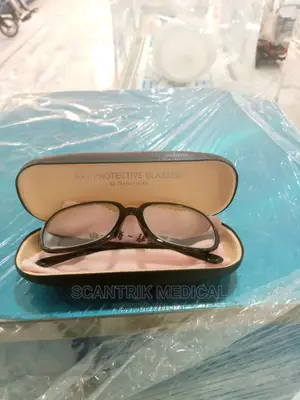 X Ray Lead Glass With Anti Radiation Glasses