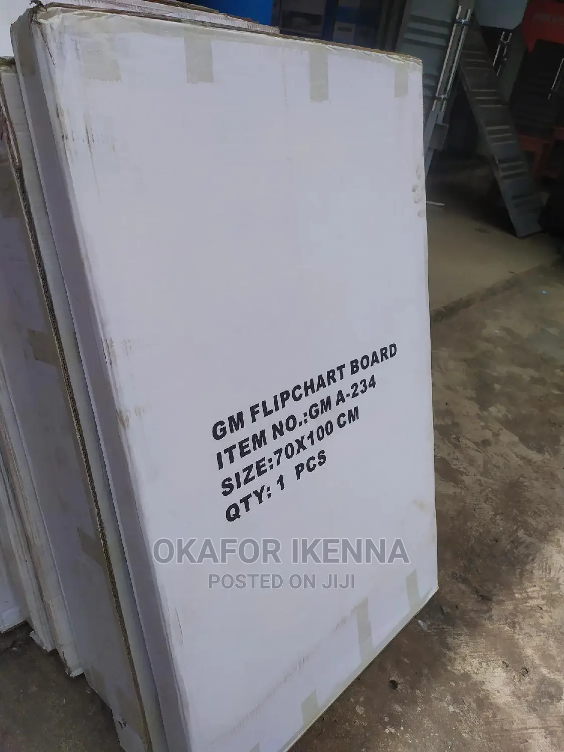 Standard White Magnetic Flip Chart Board ( 70 * 100cm)